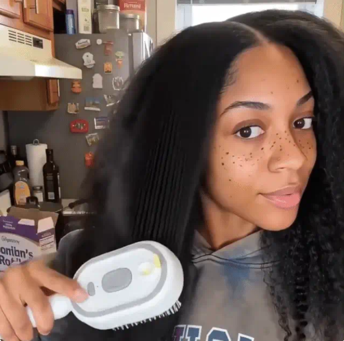🔥Day SALE: 60% OFF🔥Electric Spray Air Cushion Massage Comb